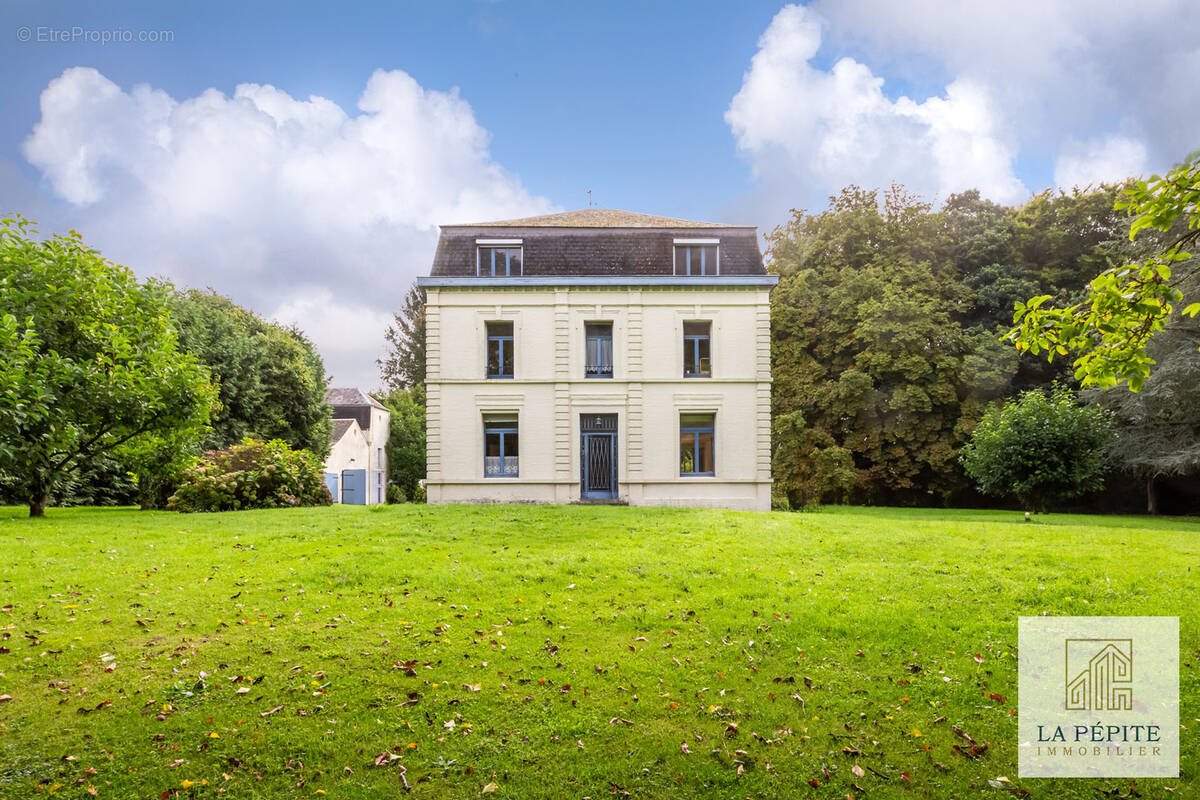 Maison à vendre, 315m², Aulnoye-Aymeries