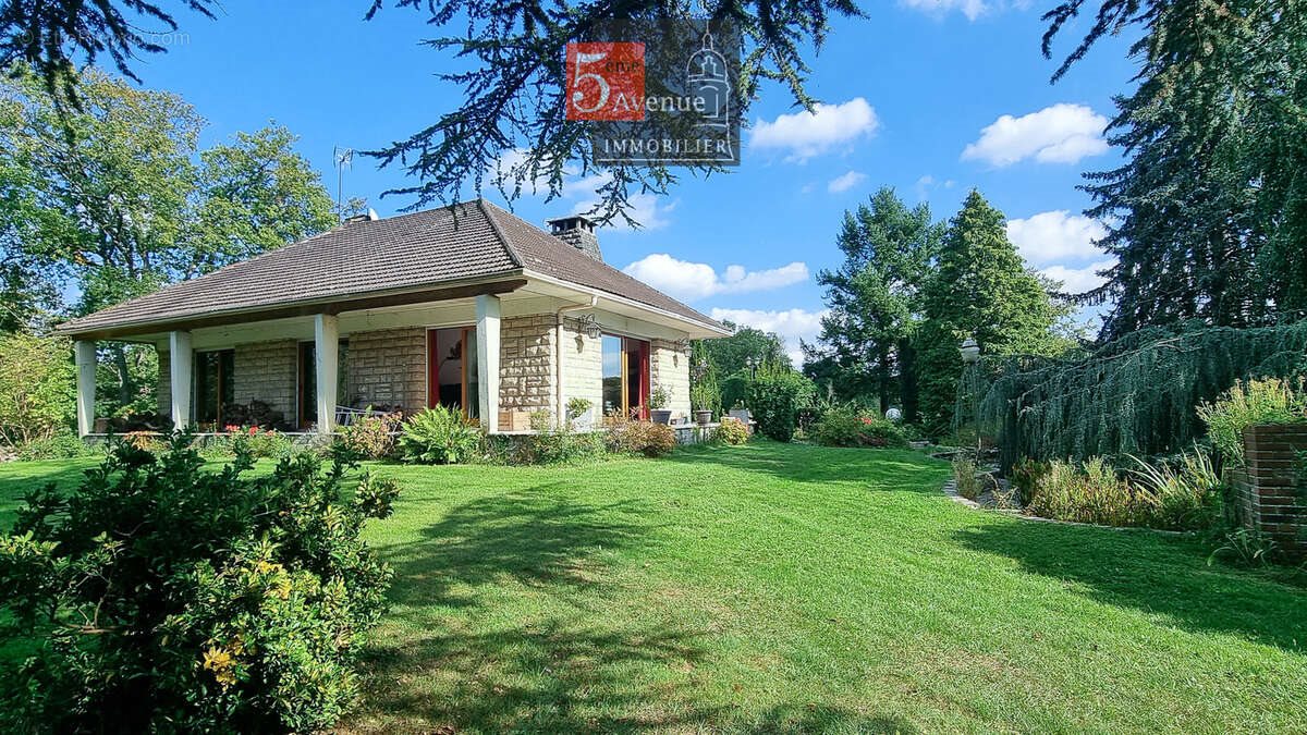 Maison à vendre, 150m², Mortefontaine