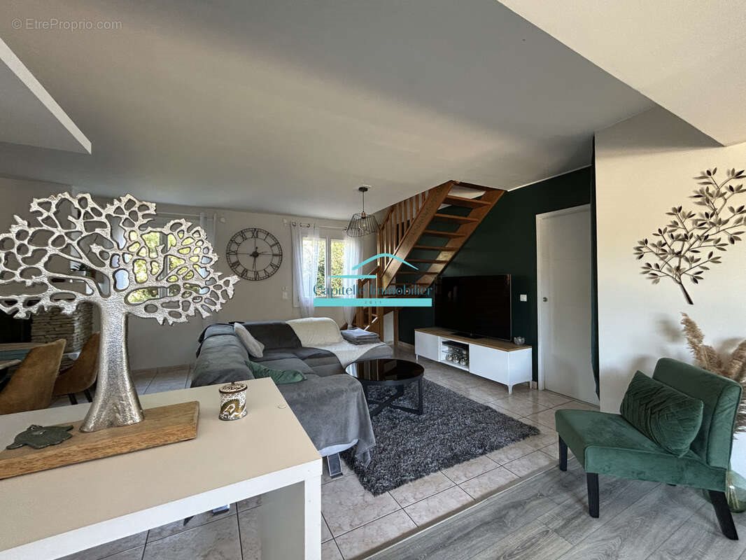 Maison à vendre, 148m², Bélarga