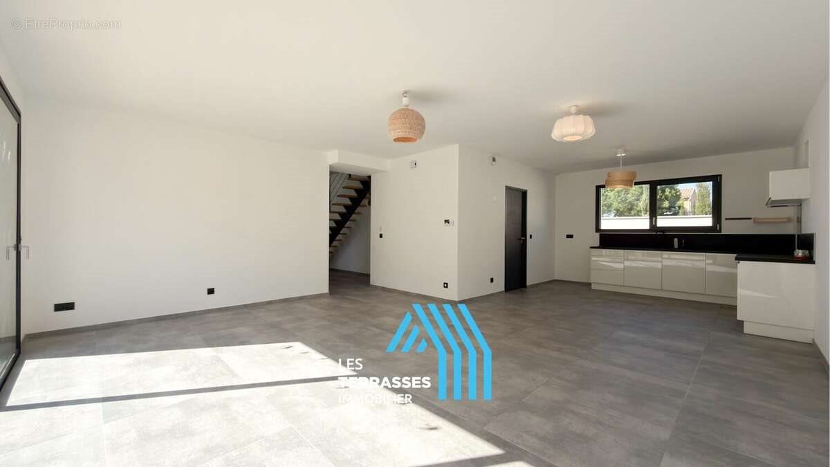 Maison à vendre, 131m², Montélimar