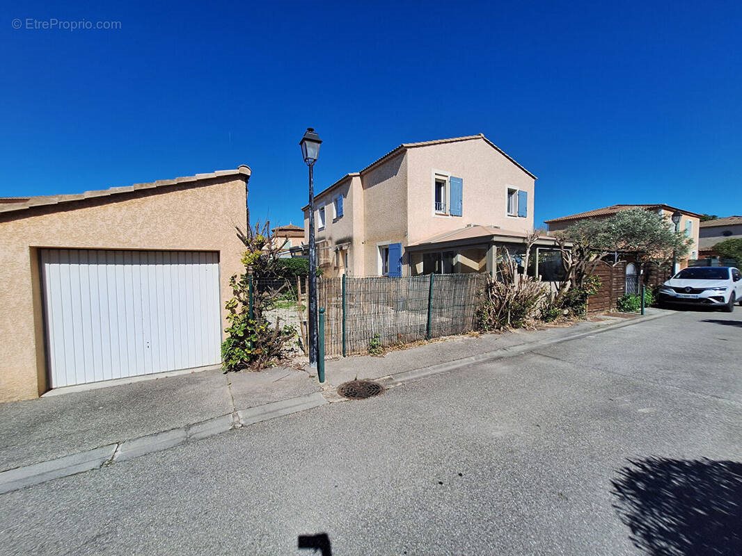 Maison à vendre, 60m², Eyguières