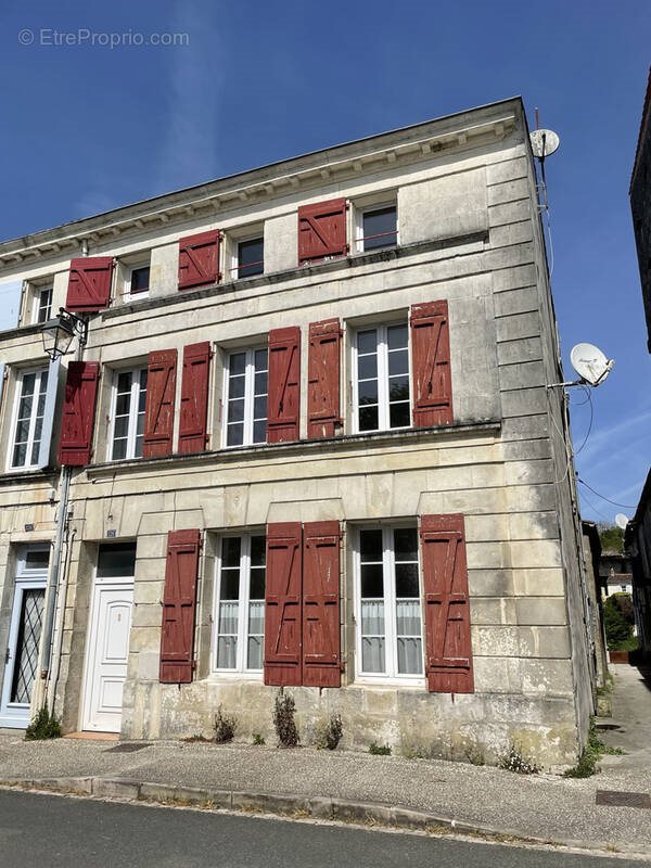 Maison à vendre, 103m², Saint-Savinien