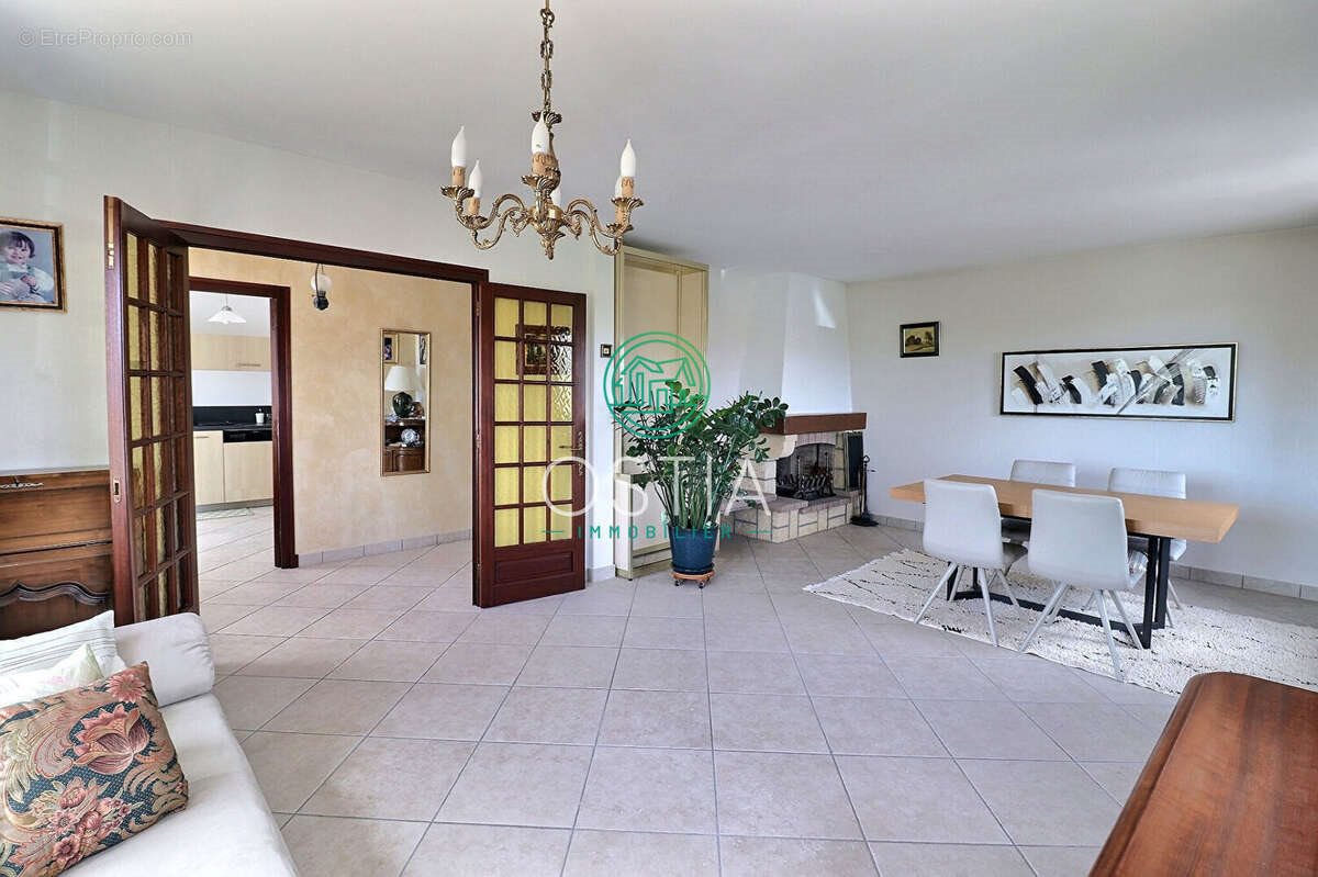 Maison à vendre, 109m², Saint-Paul-en-Jarez