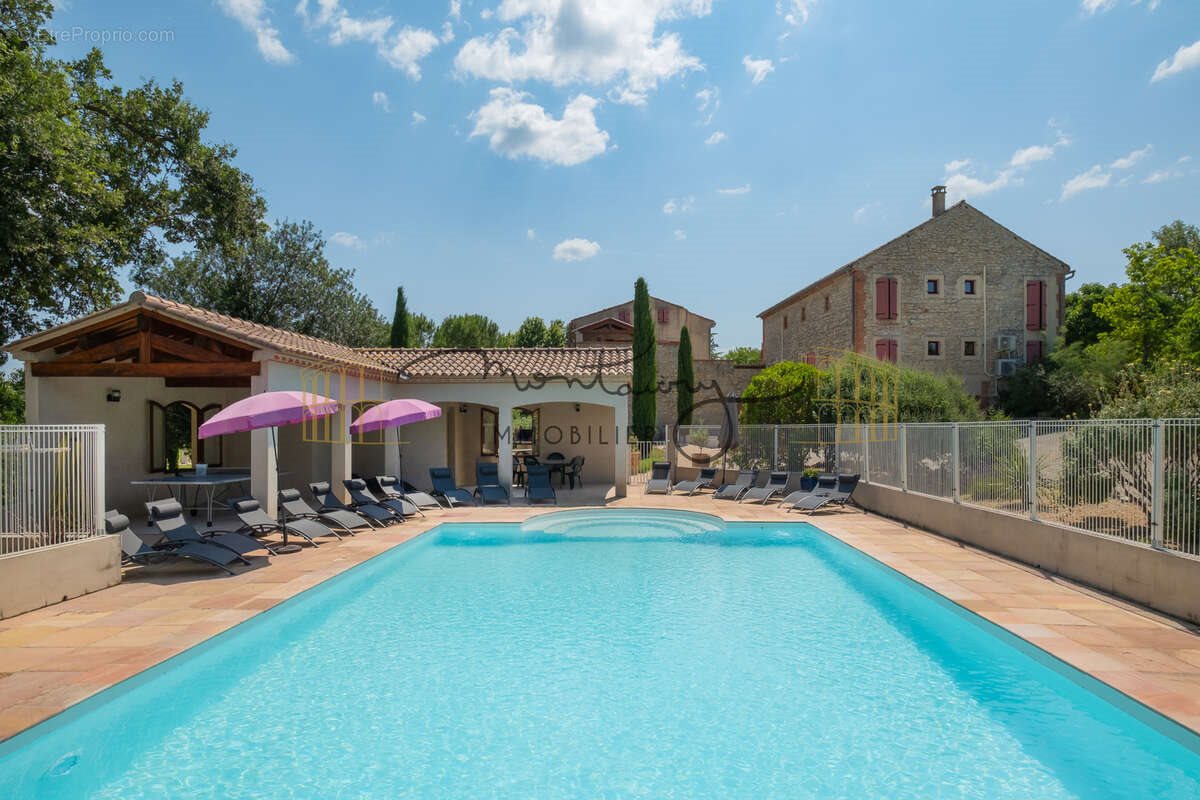 Maison à vendre, 656m², Saint-Jean-de-Serres