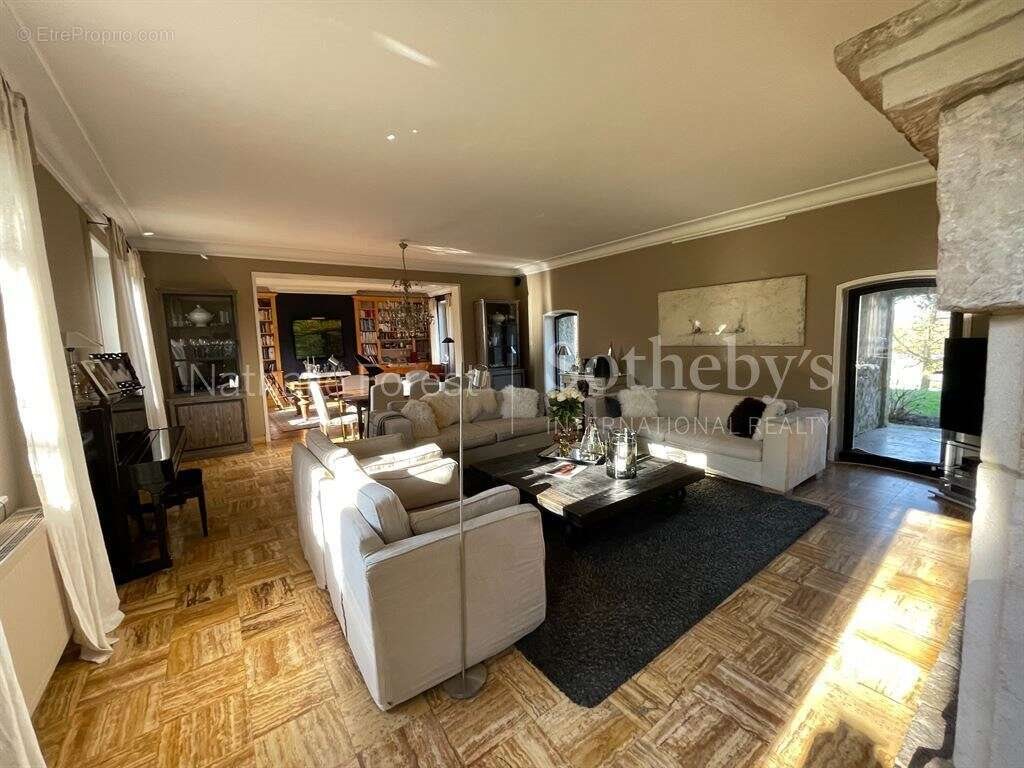 Maison à vendre, 533m², Arras