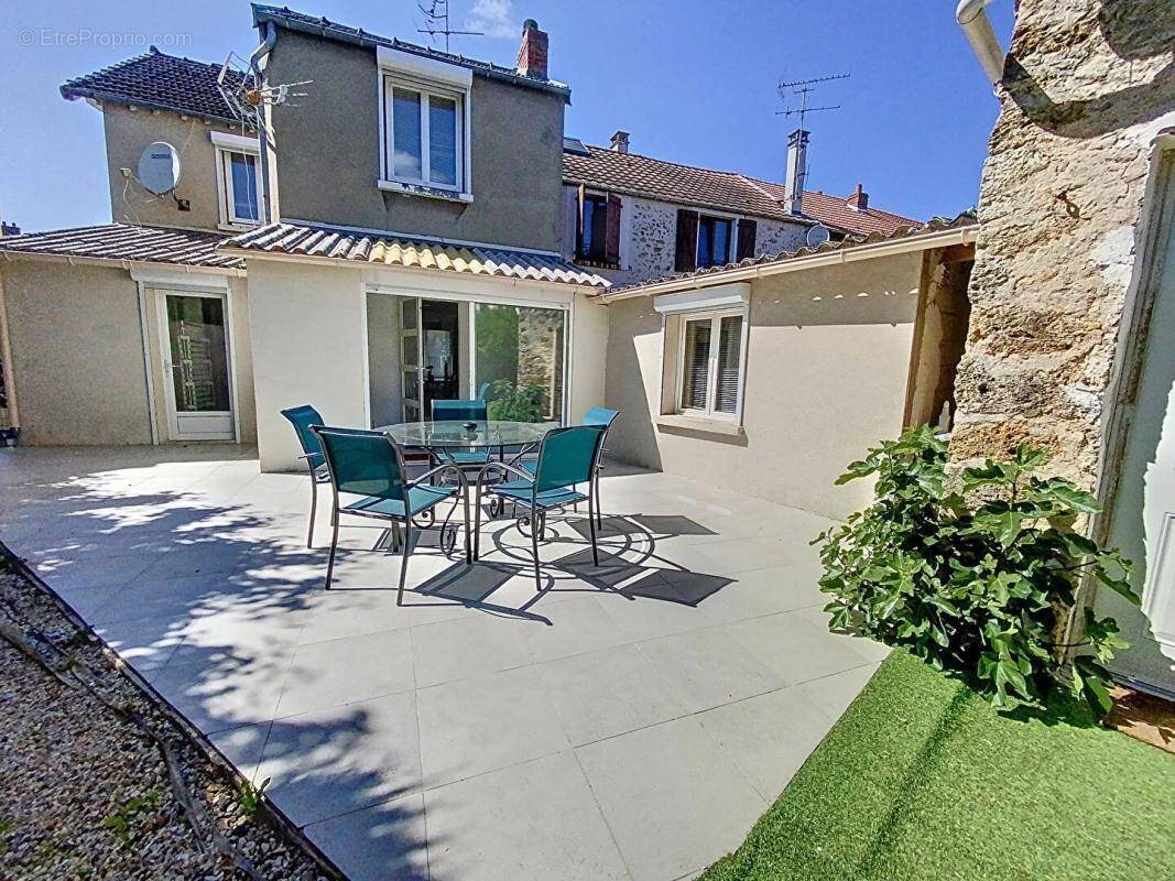 Maison à vendre, 184m², Montigny-le-Bretonneux