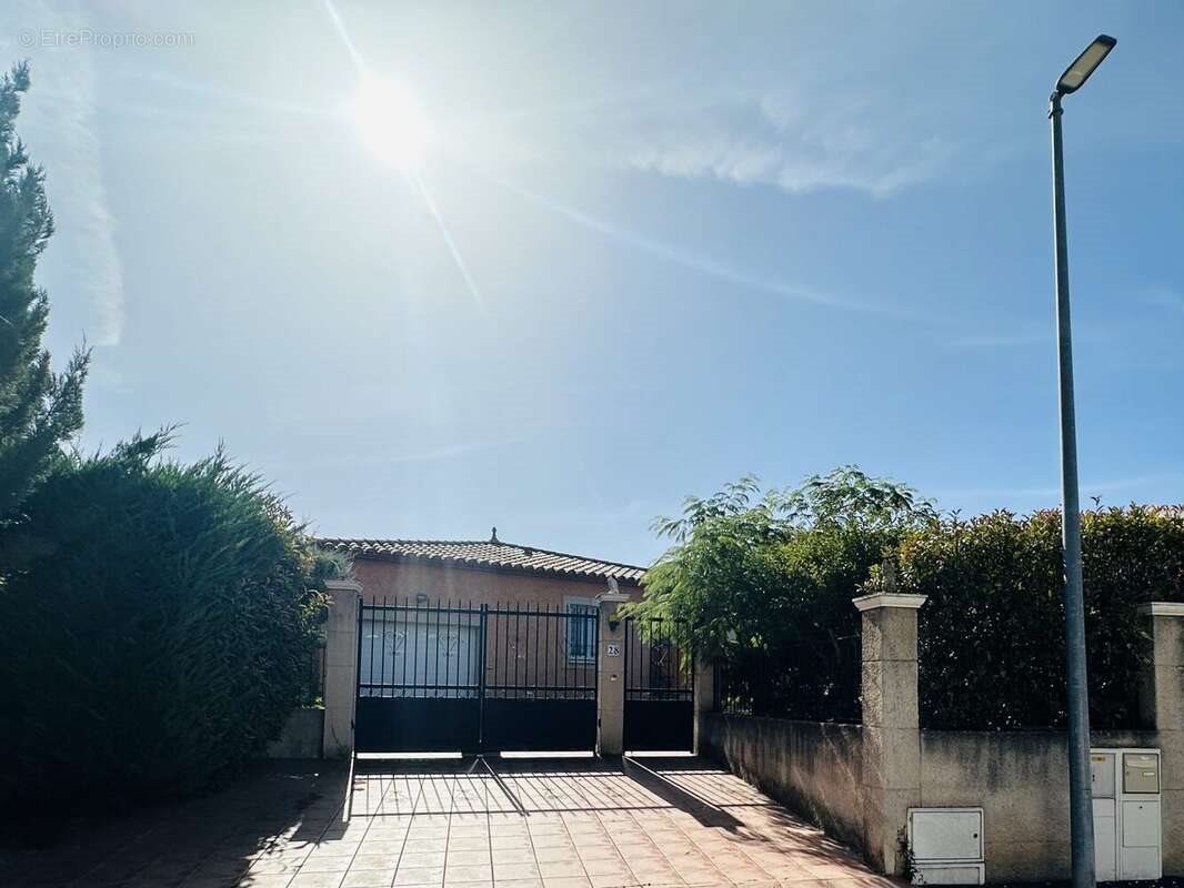Maison à vendre, 98m², Magalas