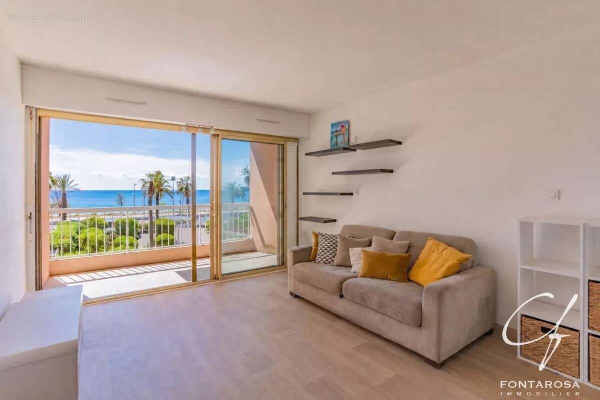 Appartement à vendre, 35m², Fréjus