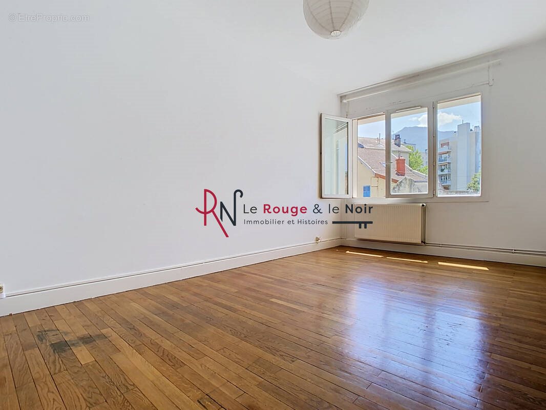 Appartement à vendre, 65m², Grenoble