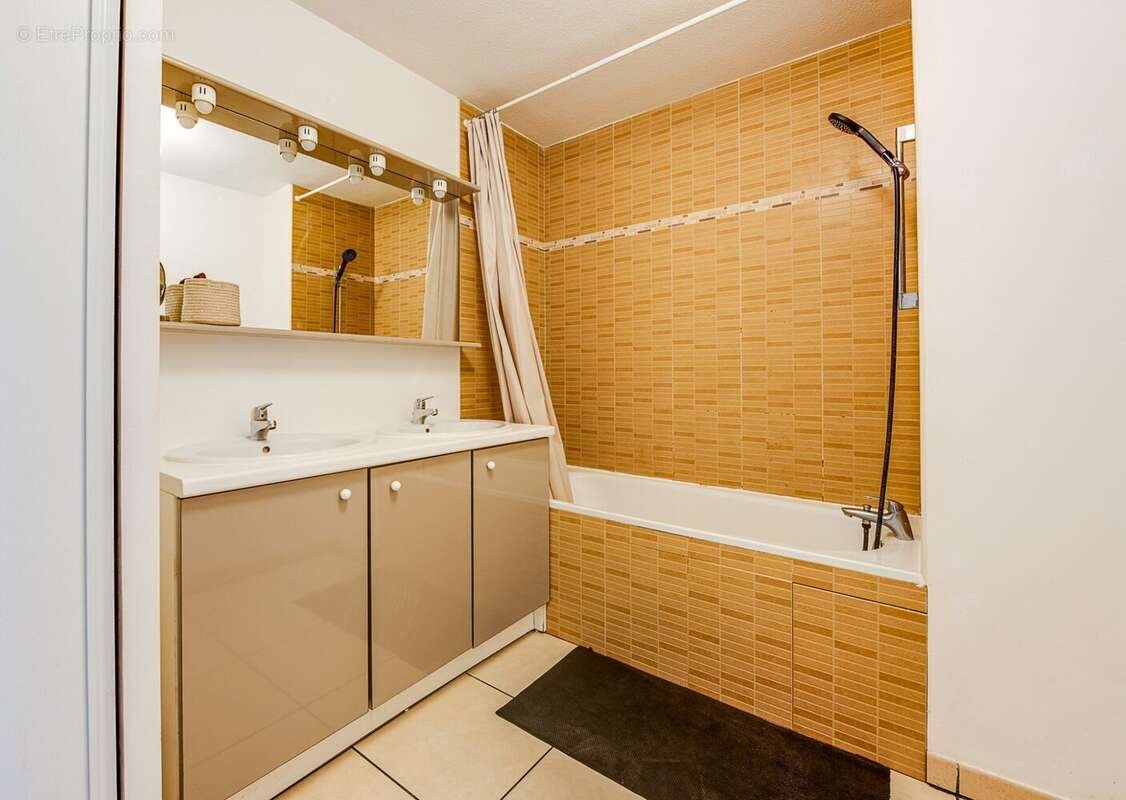 Appartement à vendre, 60m², Hendaye