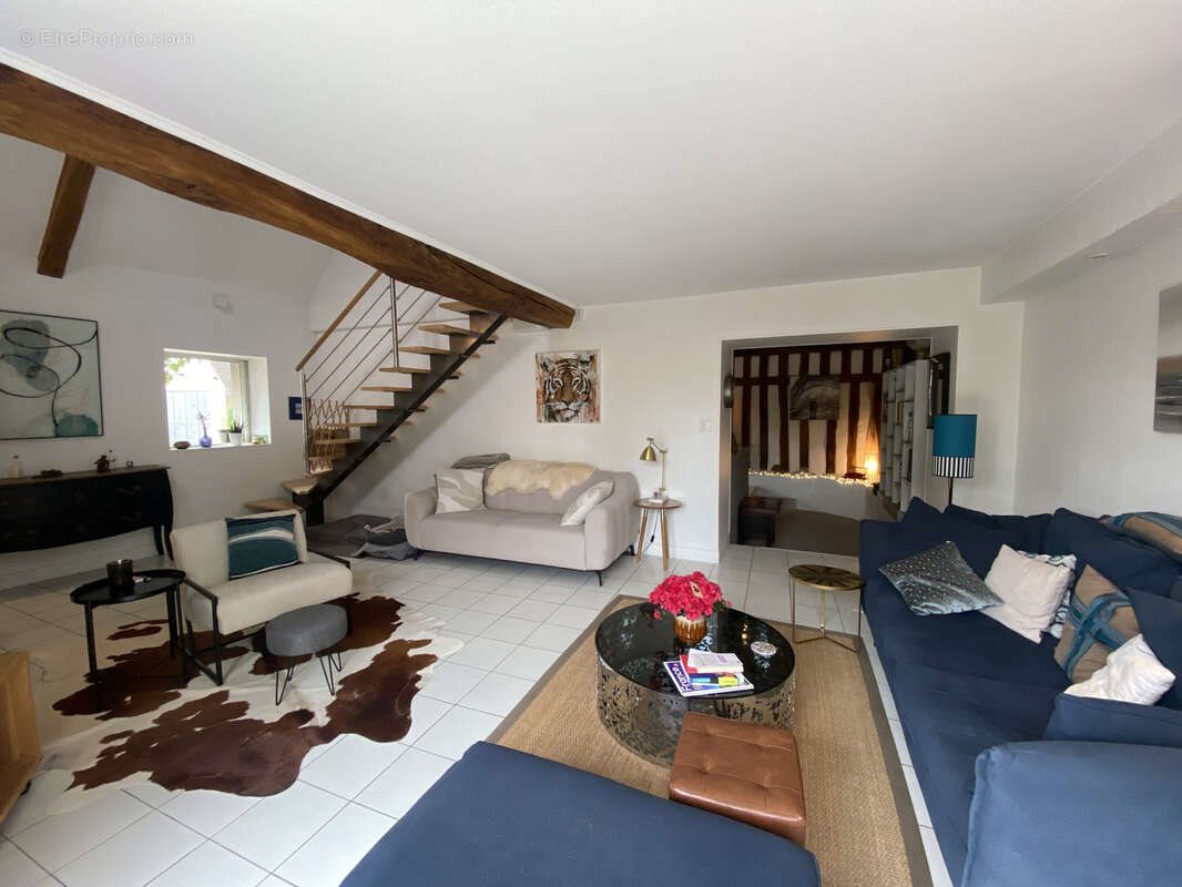 Maison à vendre, 241m², Olivet