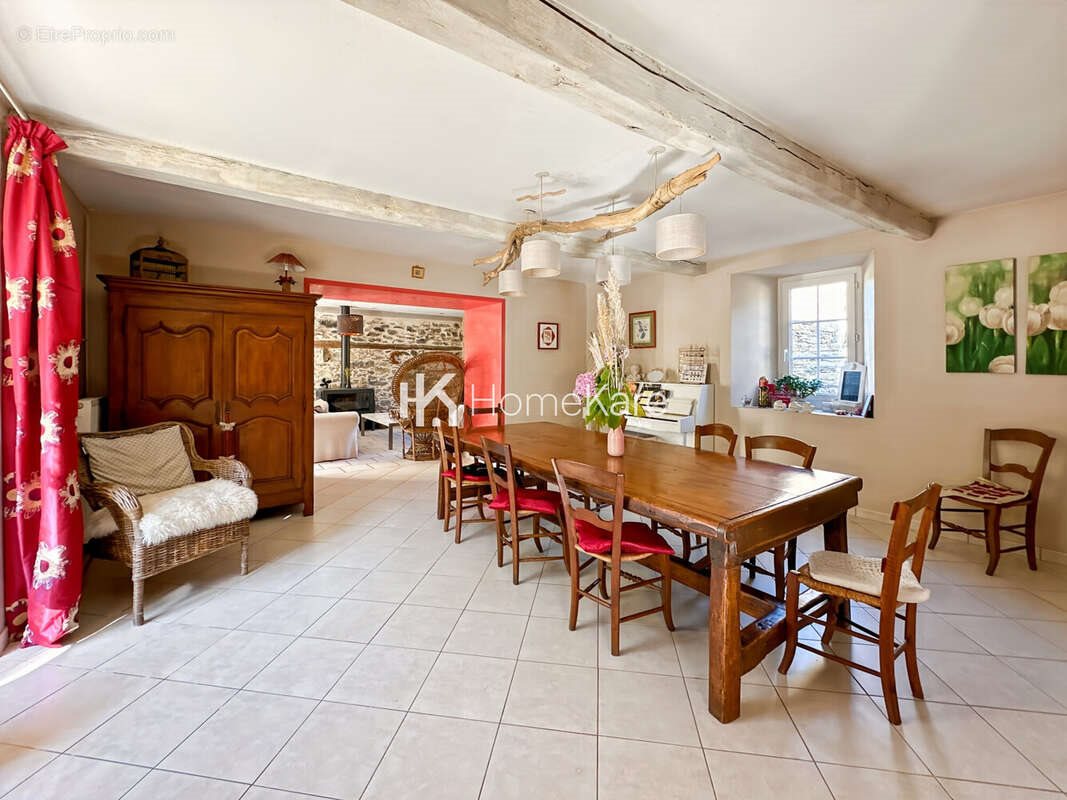 Maison à vendre, 300m², Castelbiague