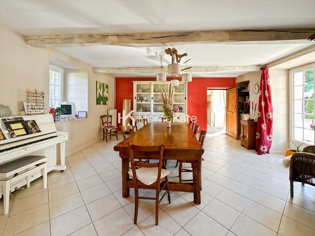 Maison à vendre, 300m², Castelbiague