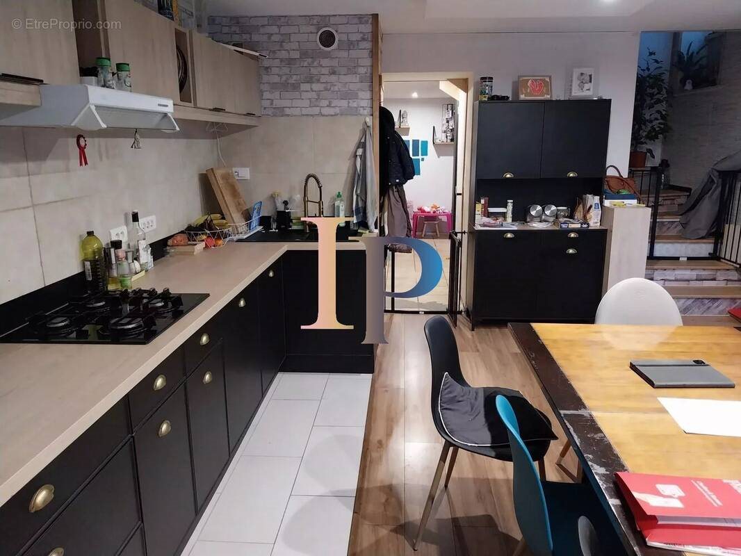 Maison à vendre, 89m², Pouilly-sous-Charlieu
