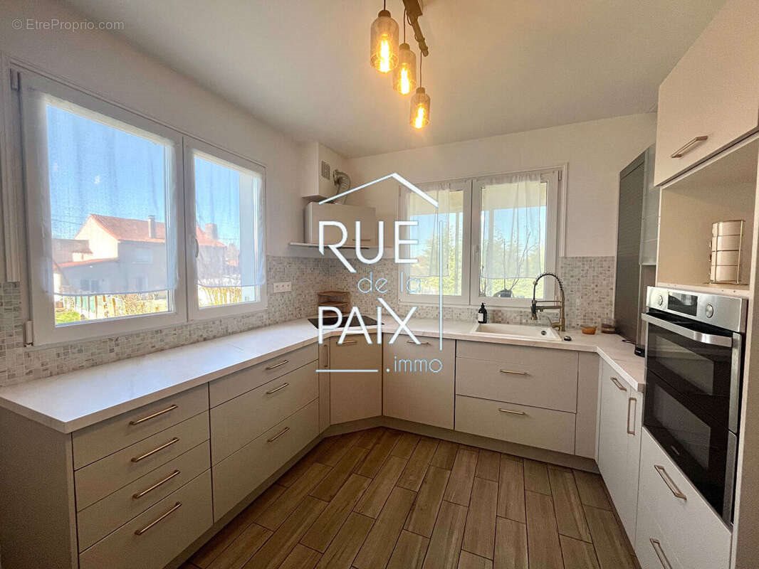 Maison à vendre, 111m², La Ferrière-en-Parthenay