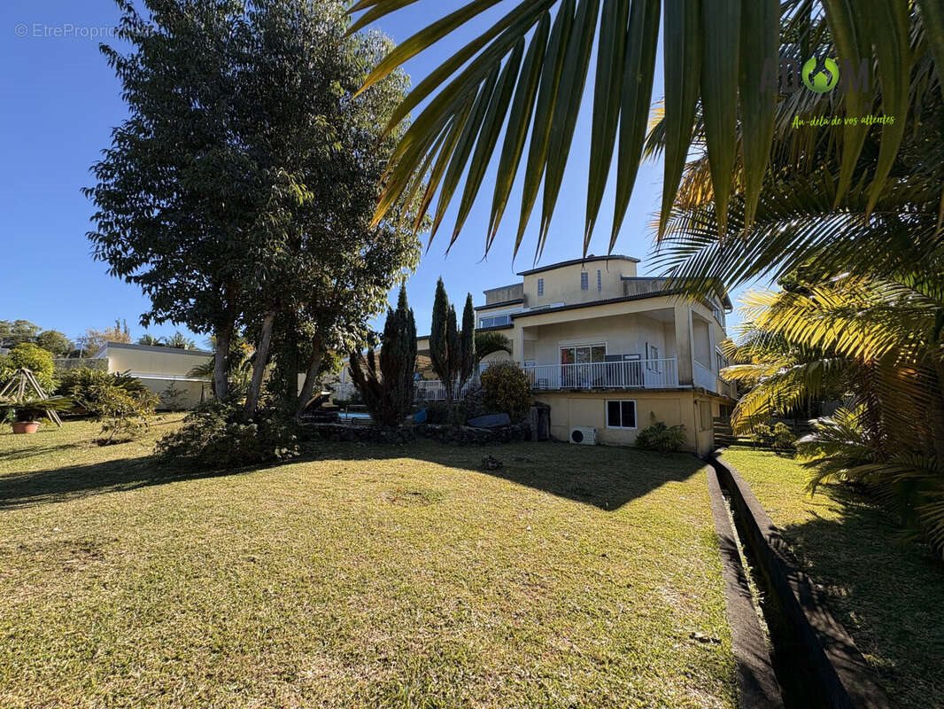 Maison à vendre, 358m², Le Tampon