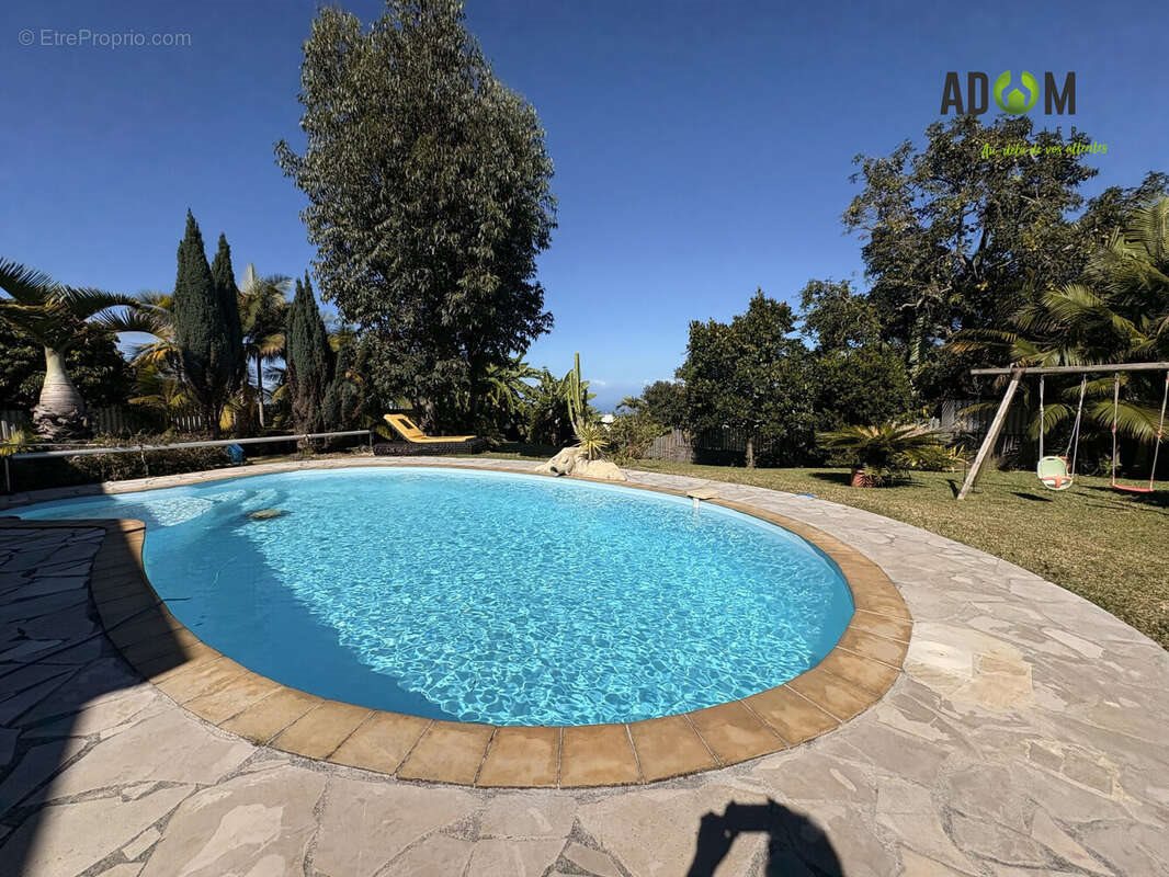Maison à vendre, 358m², Le Tampon