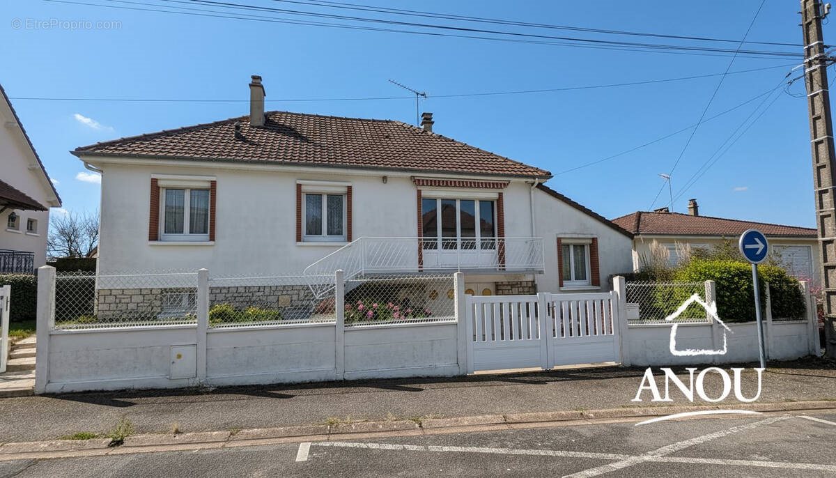 Maison à vendre, 102m², Brou