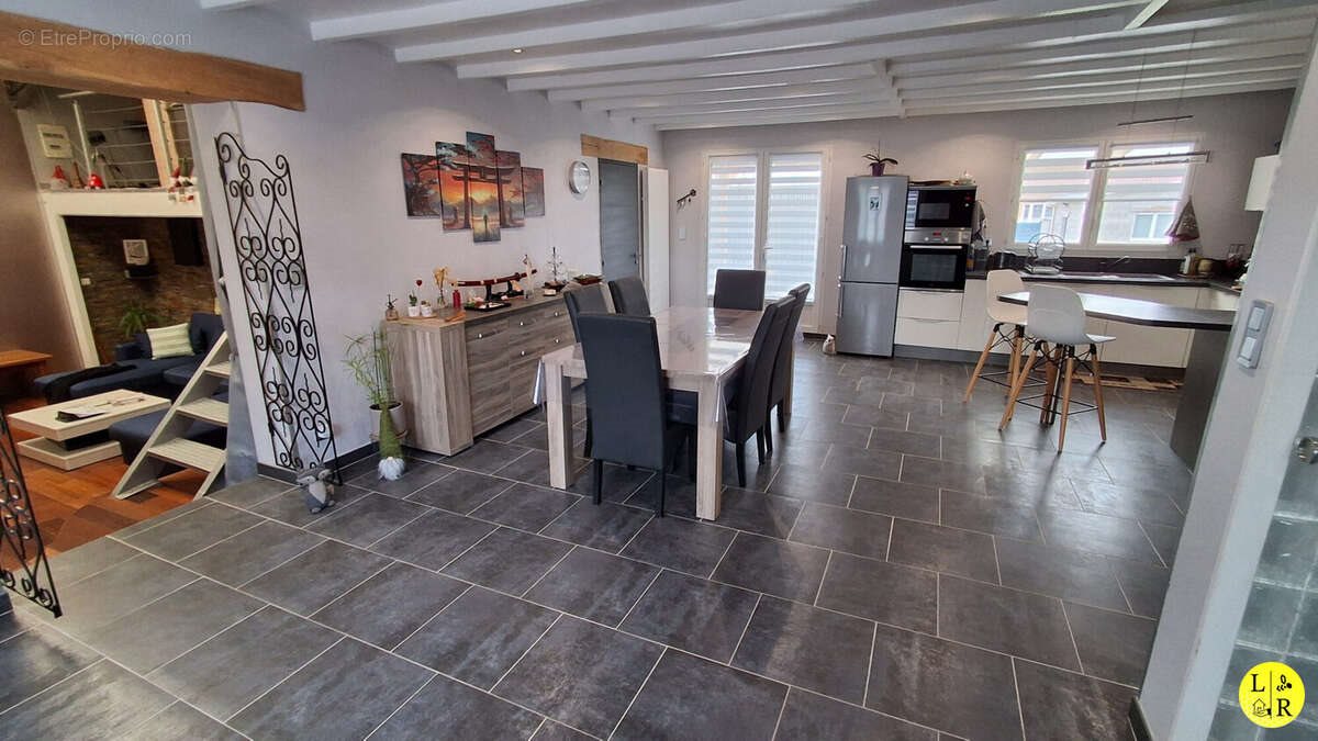Maison à vendre, 138m², Beaurains