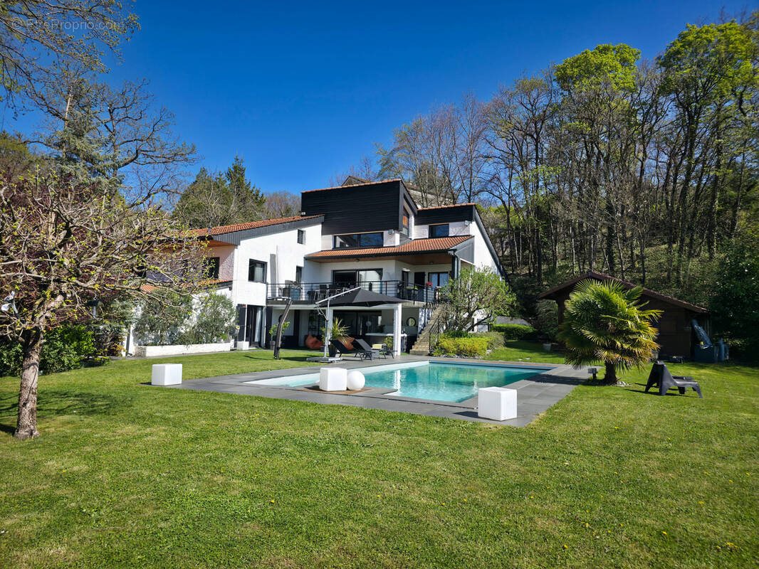 Maison à vendre, 240m², Thonon-les-Bains