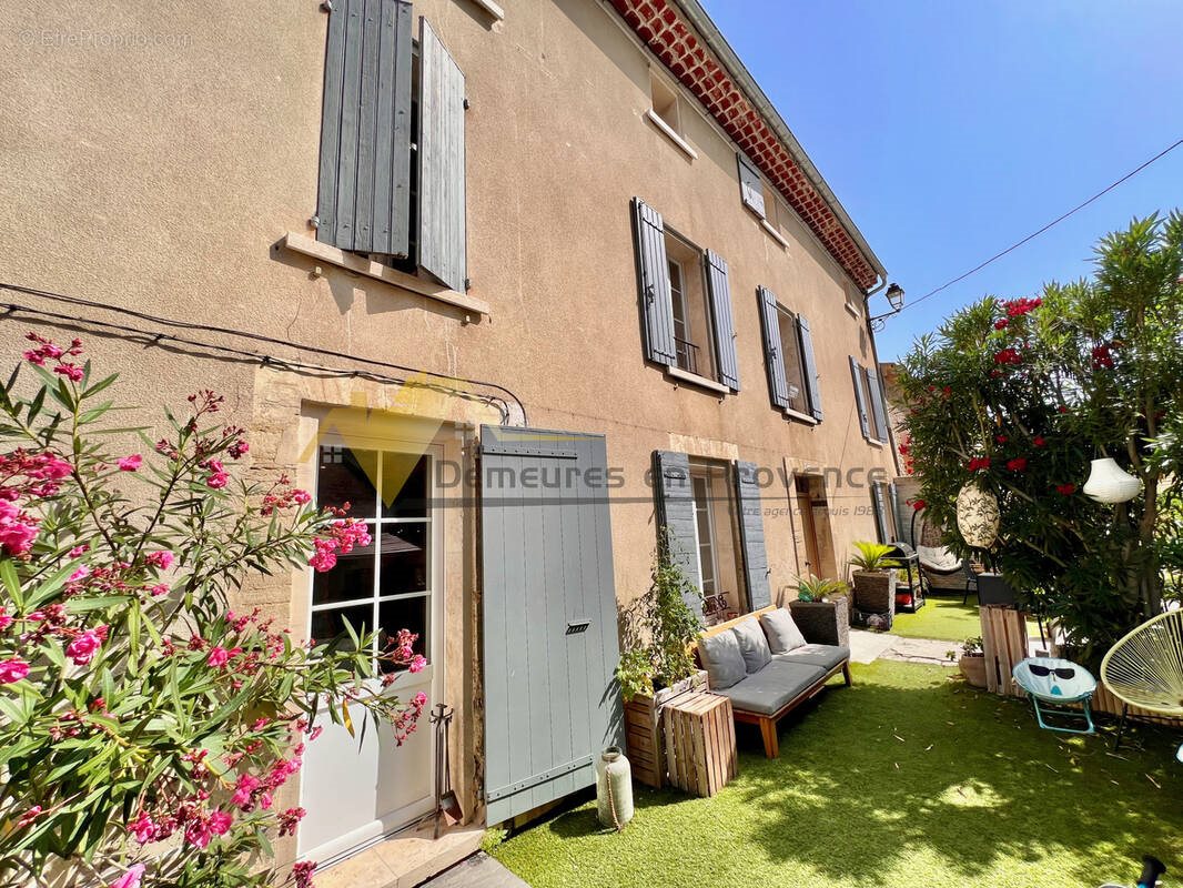 Maison à vendre, 175m², Caromb