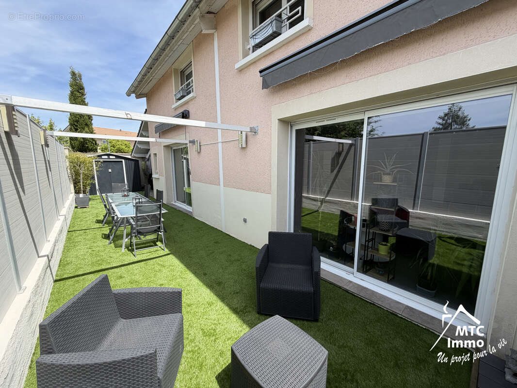 Maison à vendre, 180m², Loyettes