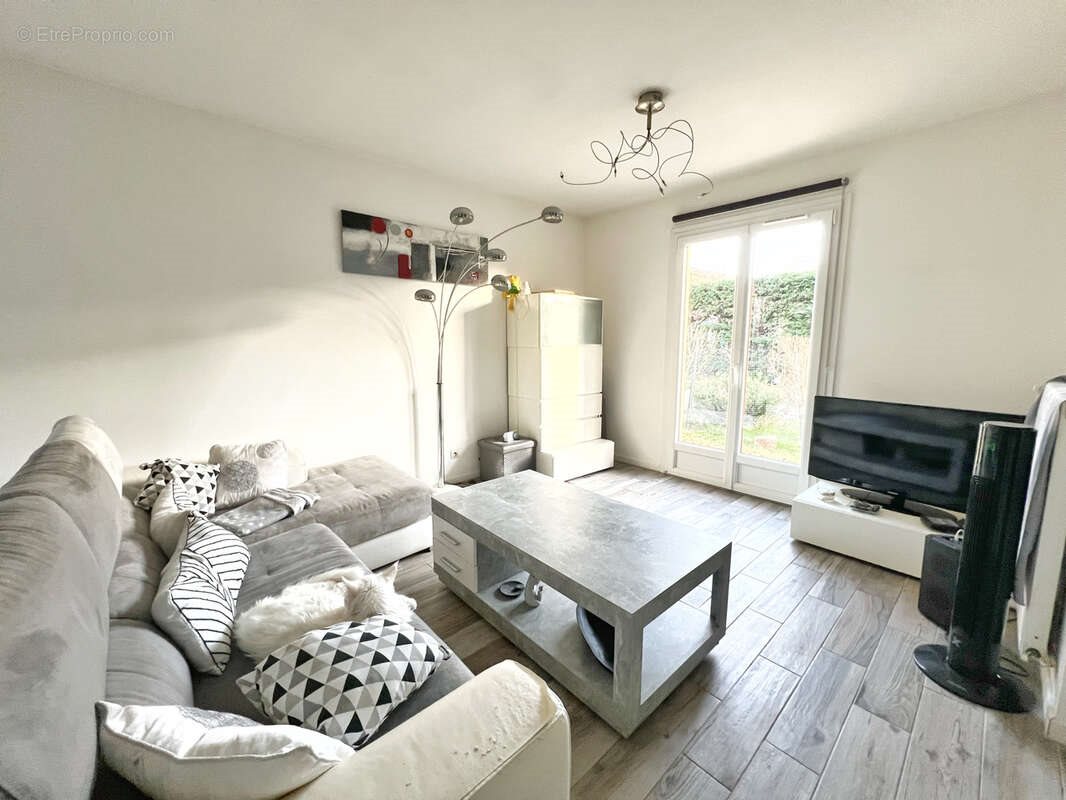 Maison à vendre, 90m², Mions