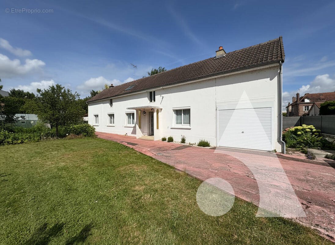Maison à vendre, 133m², Troyes