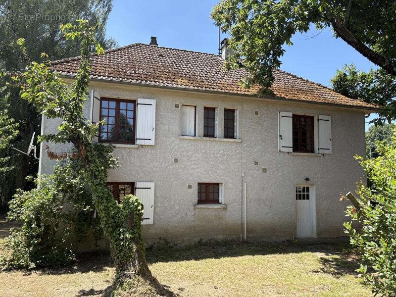 Maison à vendre, 185m², Saint-Sornin-Lavolps