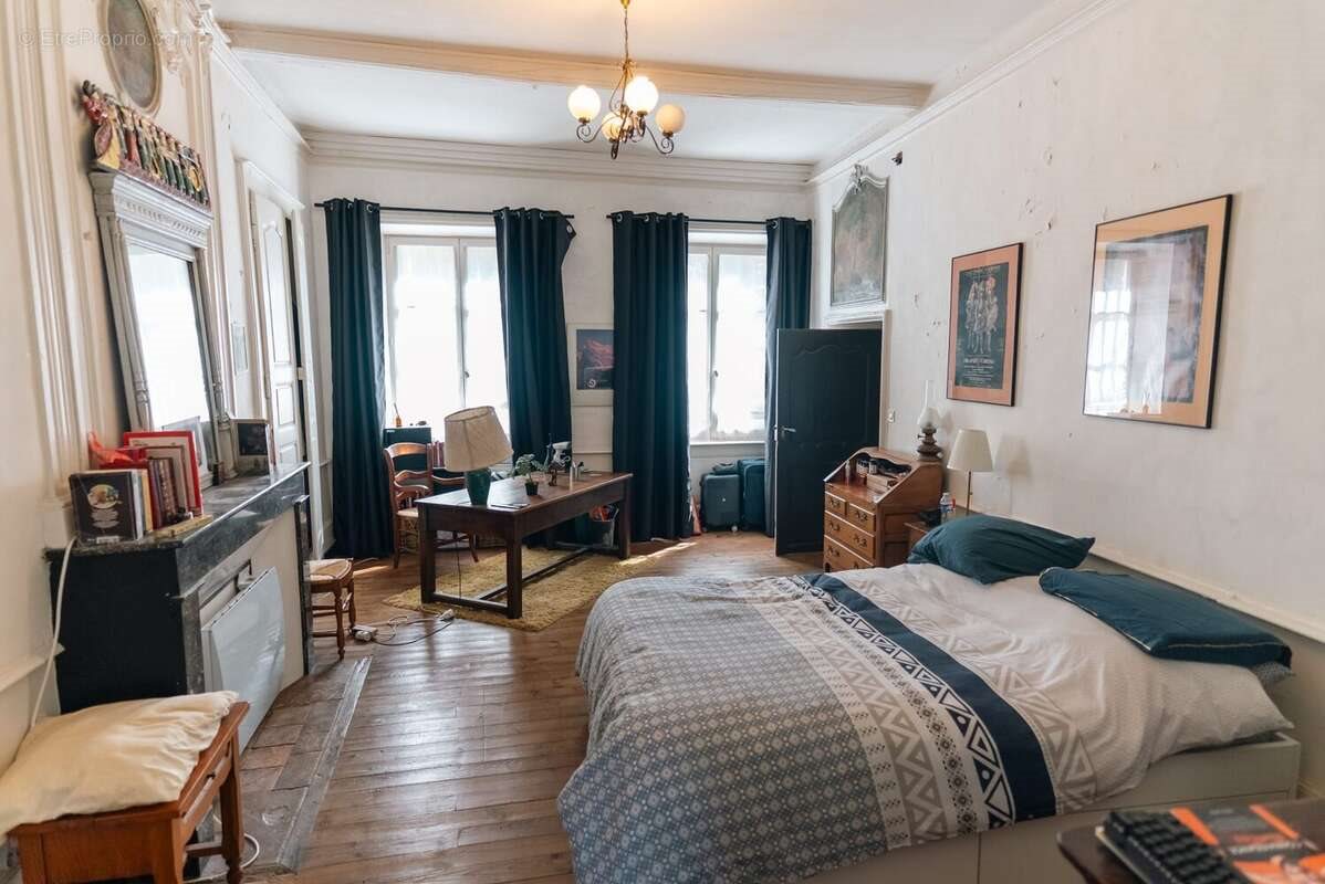 Maison à vendre, 320m², Billom