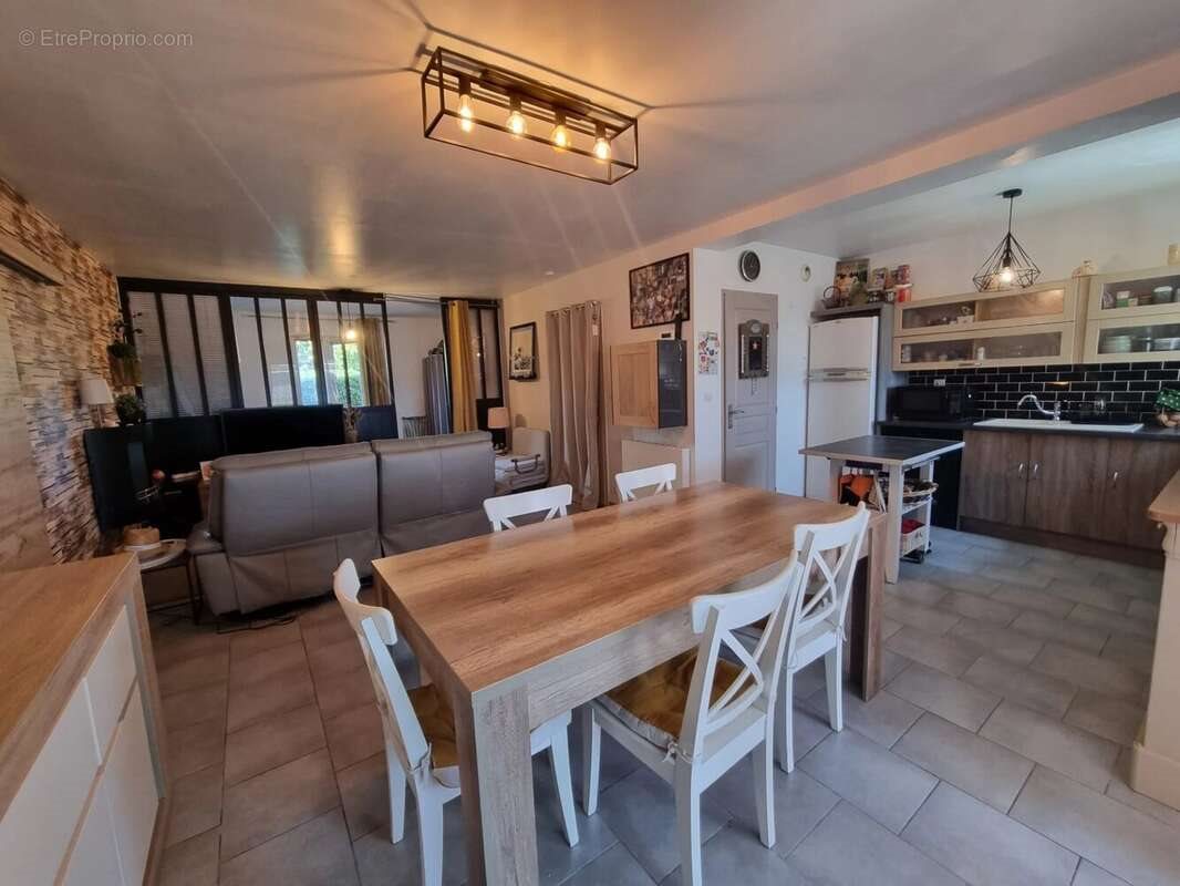 Appartement à vendre, 101m², Lauris