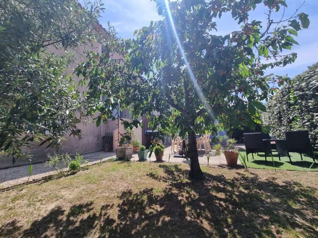 Appartement à vendre, 101m², Lauris