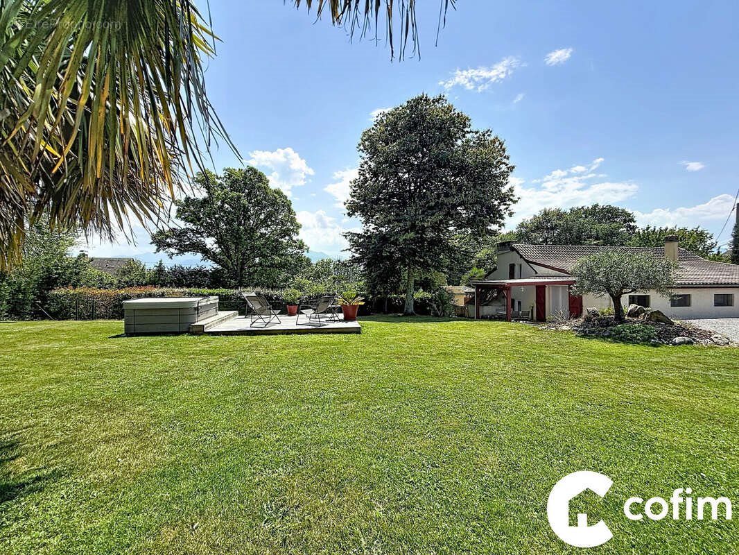 Maison à vendre, 150m², Gan