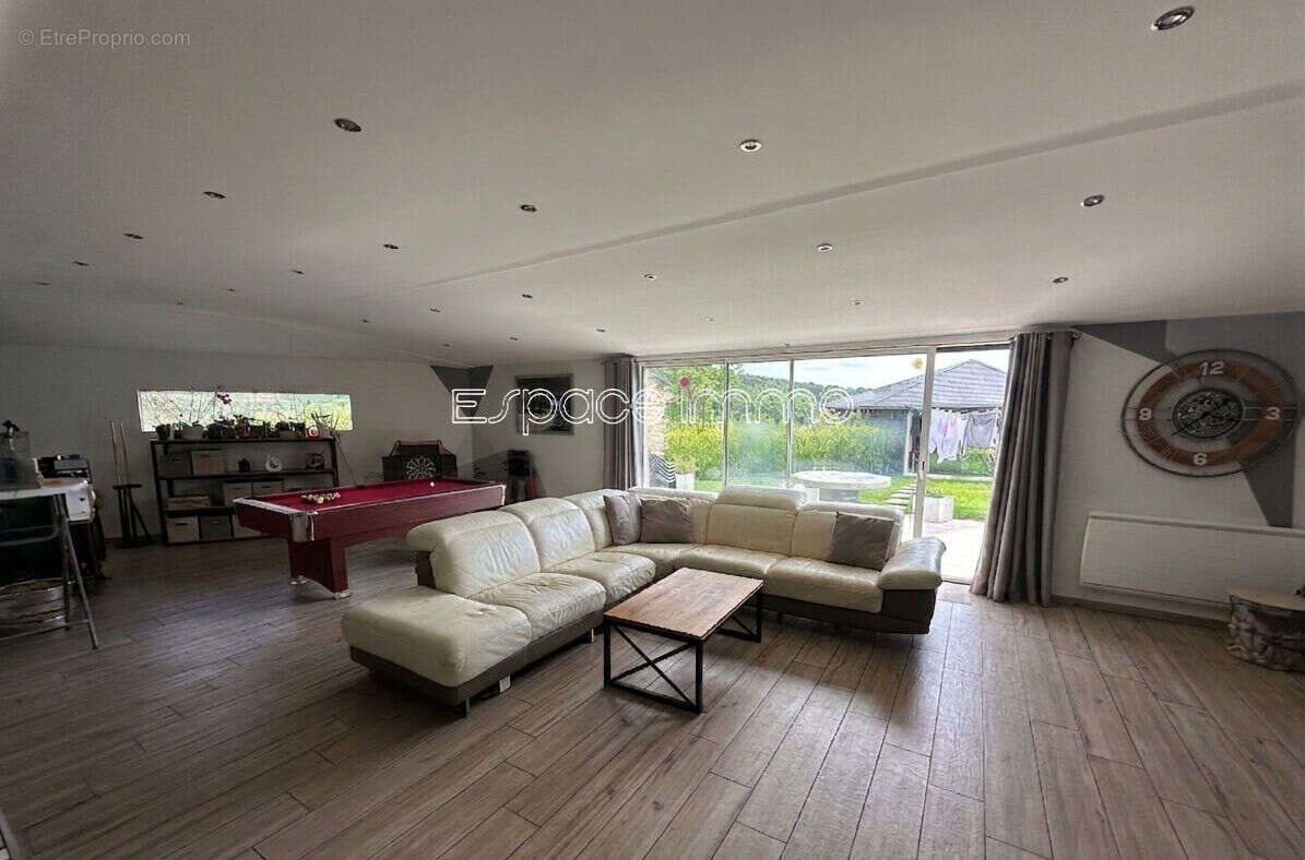 Maison à vendre, 158m², Malaunay