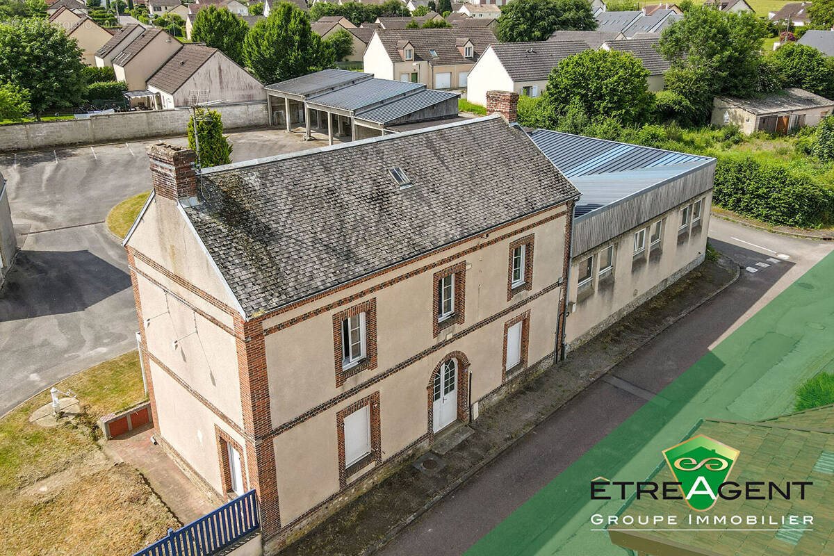 Maison à vendre, 210m², Sainte-Gauburge-Sainte-Colombe