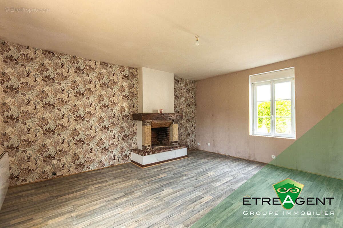 Maison à vendre, 210m², Sainte-Gauburge-Sainte-Colombe