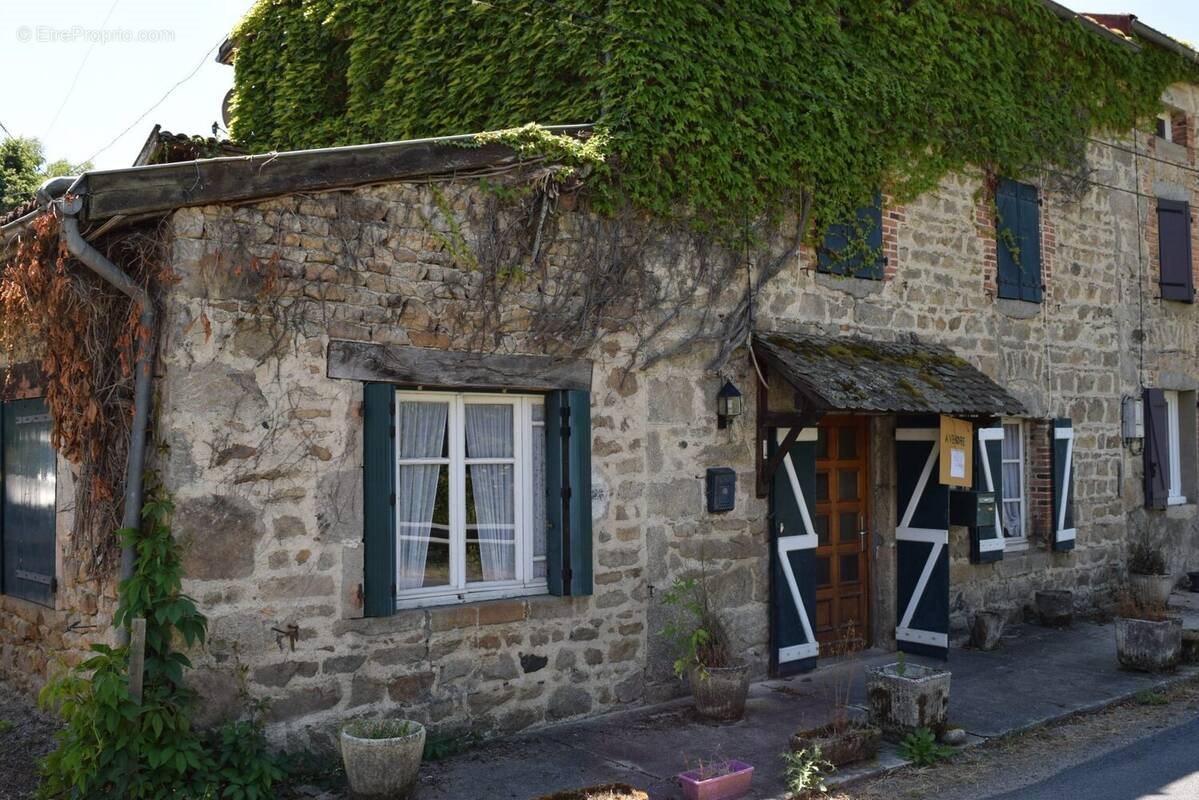 Maison à vendre, 90m², Viscomtat