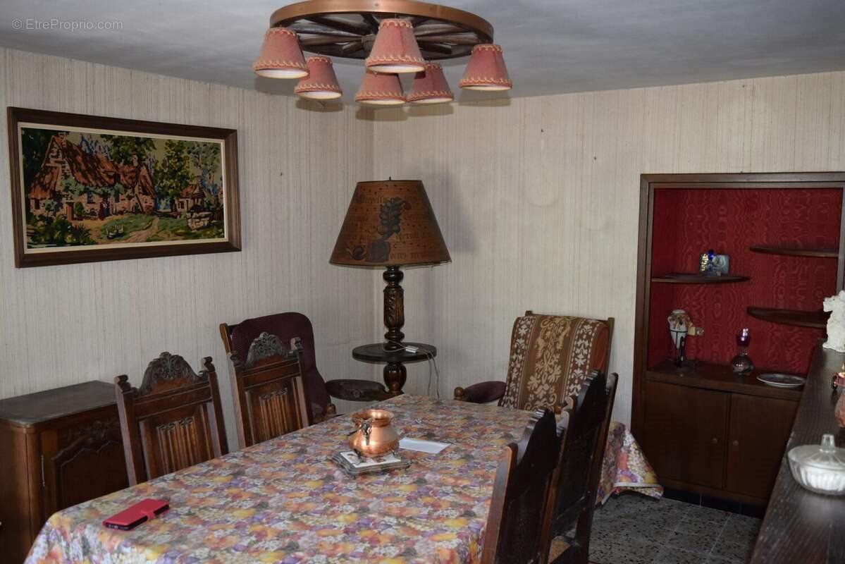 Maison à vendre, 90m², Viscomtat