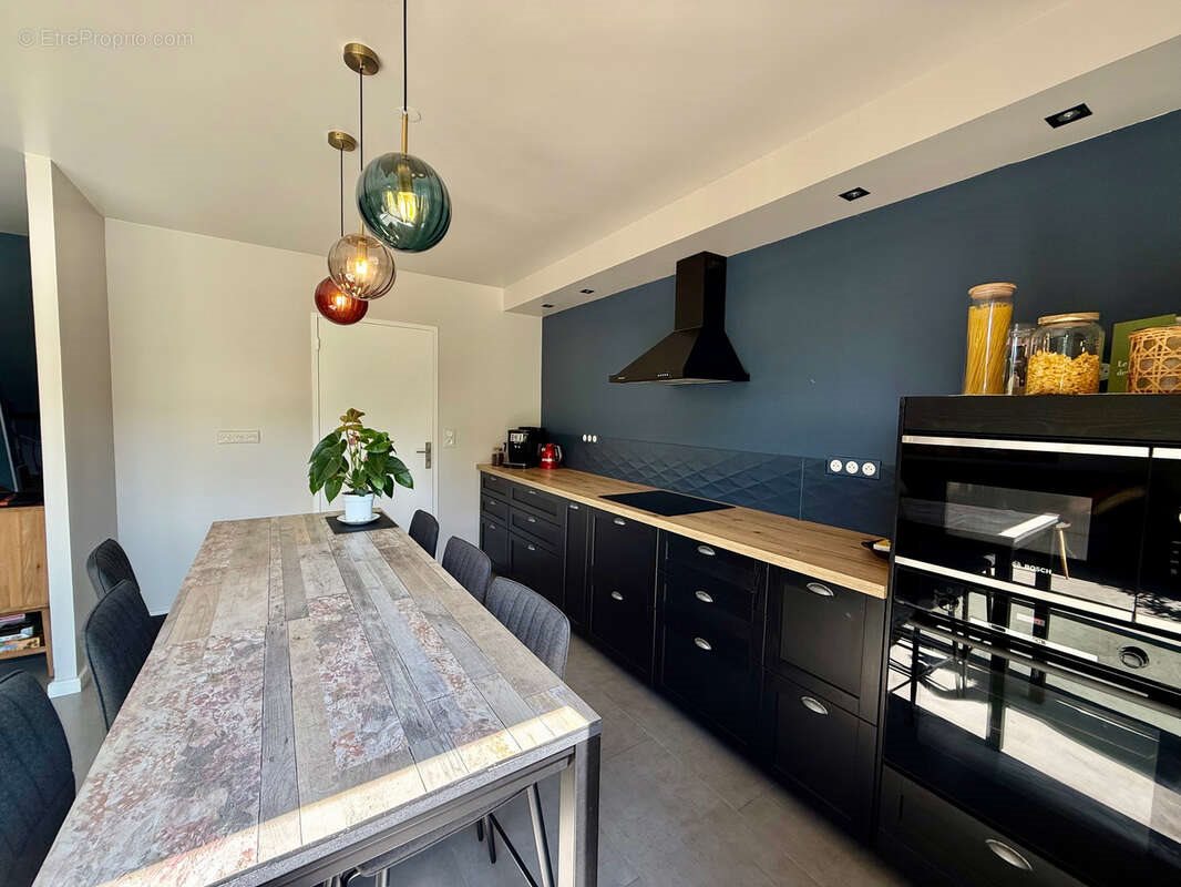 Maison à vendre, 98m², Salles