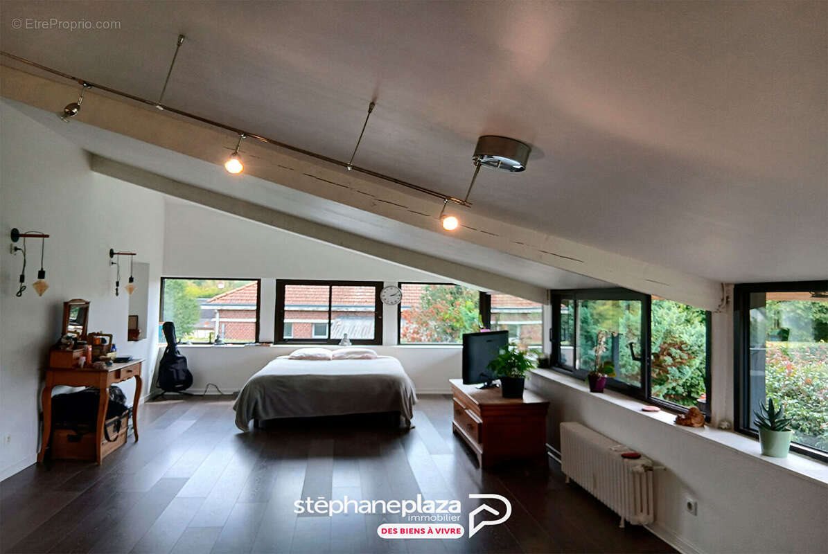 Maison à vendre, 220m², Forges-les-Eaux