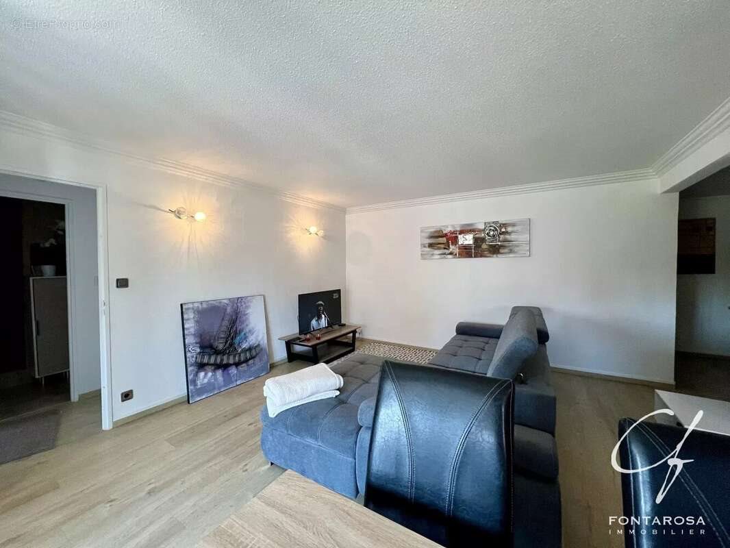 Appartement à vendre, 67m², Fréjus