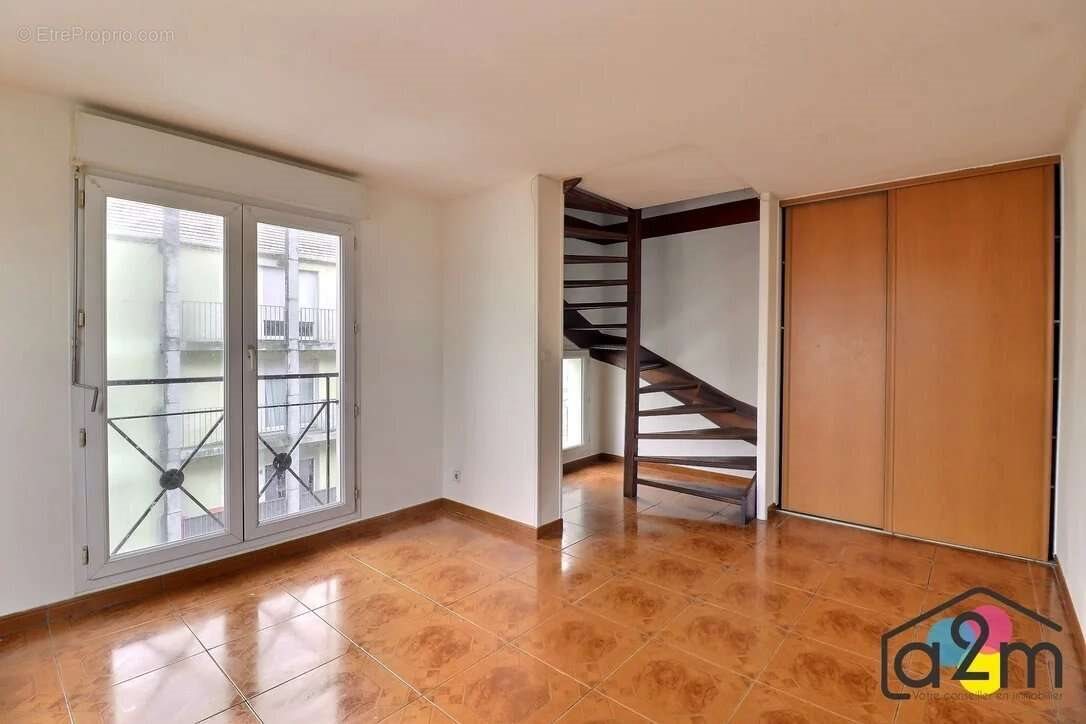 Appartement à vendre, 67m², Creil