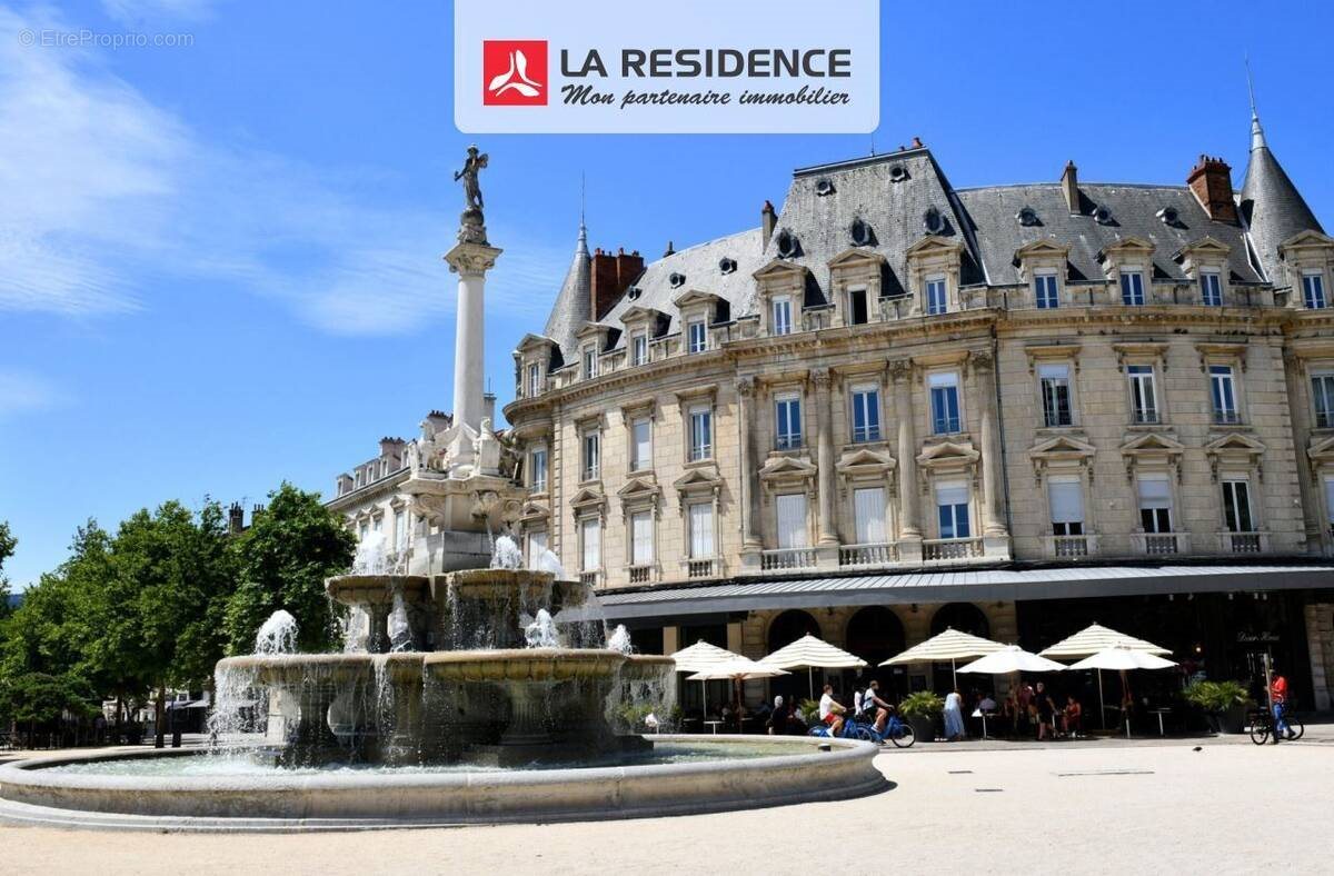 Appartement à vendre, 463m², Valence