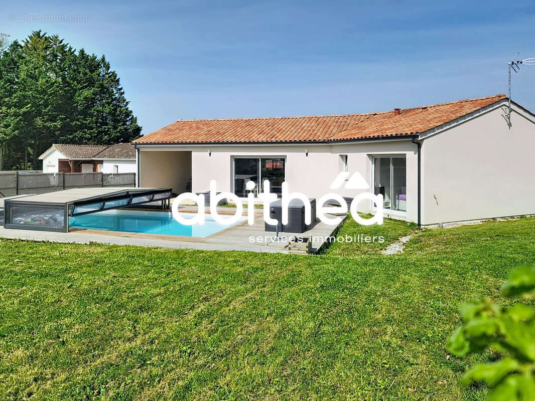 Maison à vendre, 100m², Jonzac