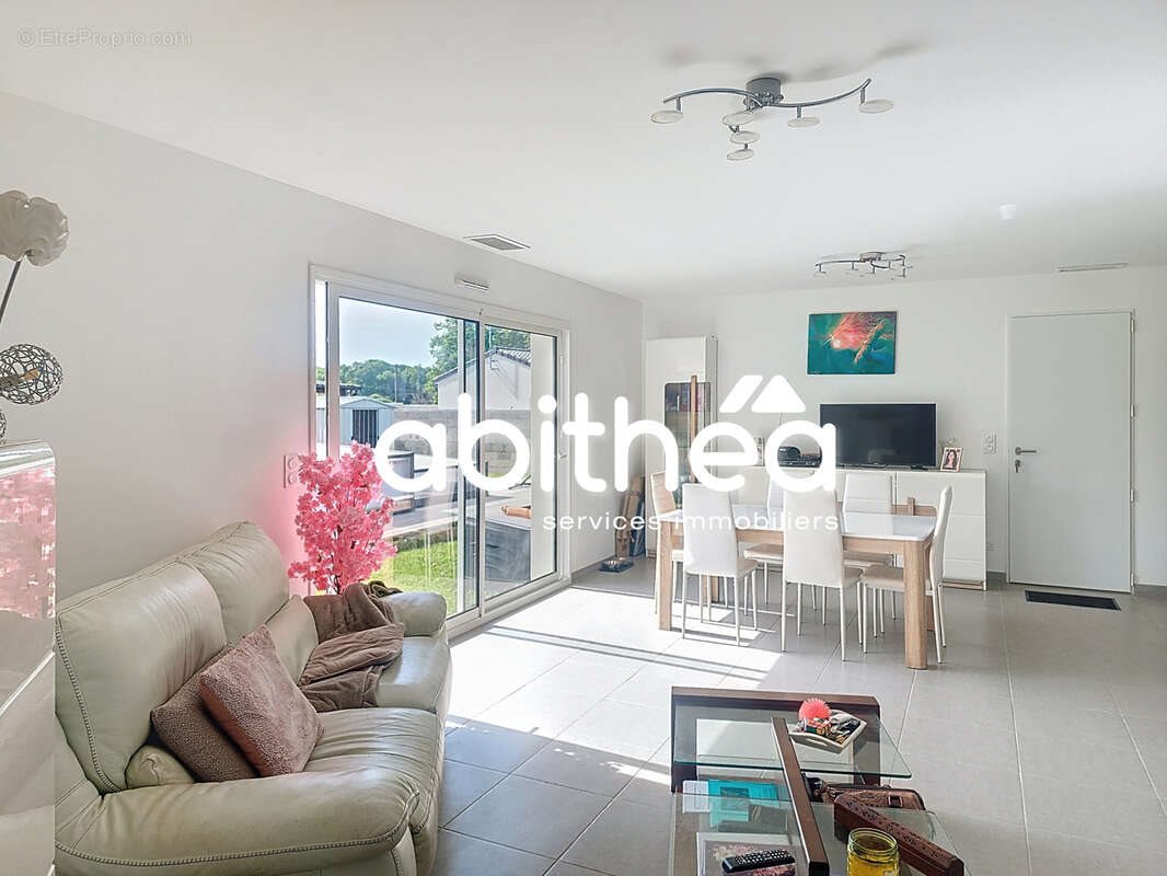 Maison à vendre, 100m², Jonzac