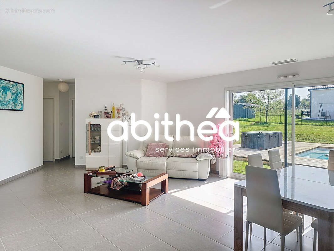 Maison à vendre, 100m², Jonzac