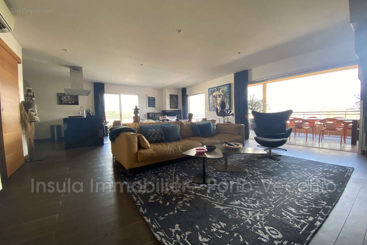 Appartement à vendre, 121m², Porto-Vecchio