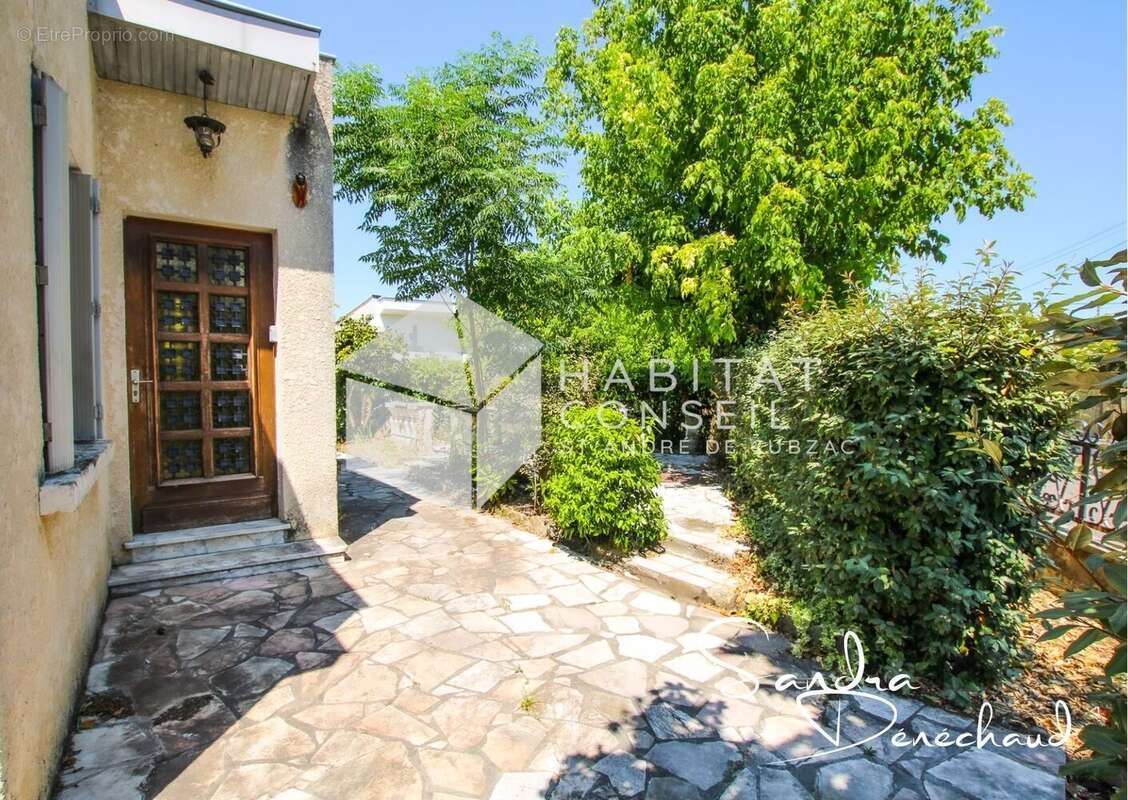 Maison à vendre, 81m², Sainte-Eulalie