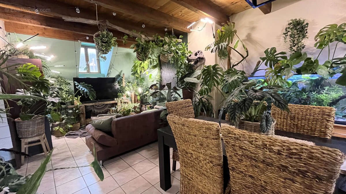 Appartement à vendre, 76m², Bourogne