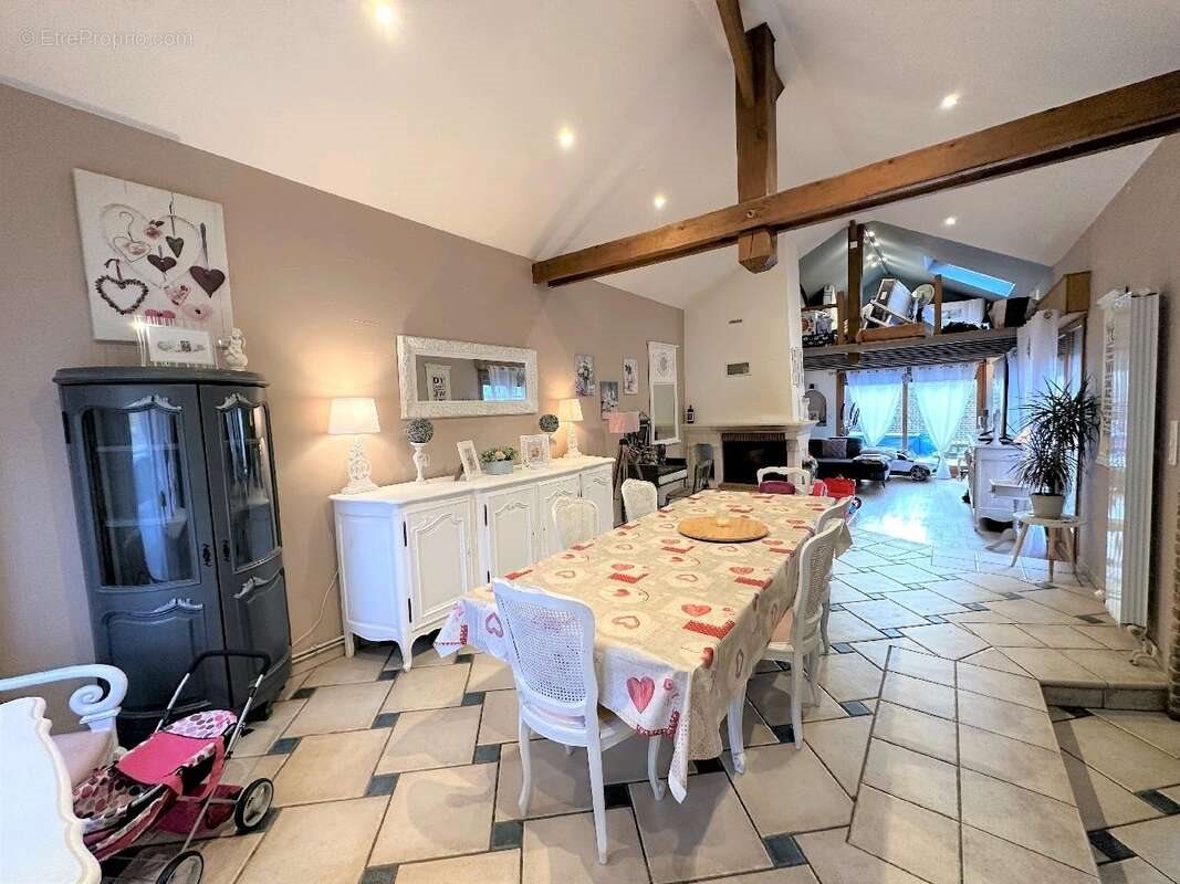 Maison à vendre, 121m², Bertincourt